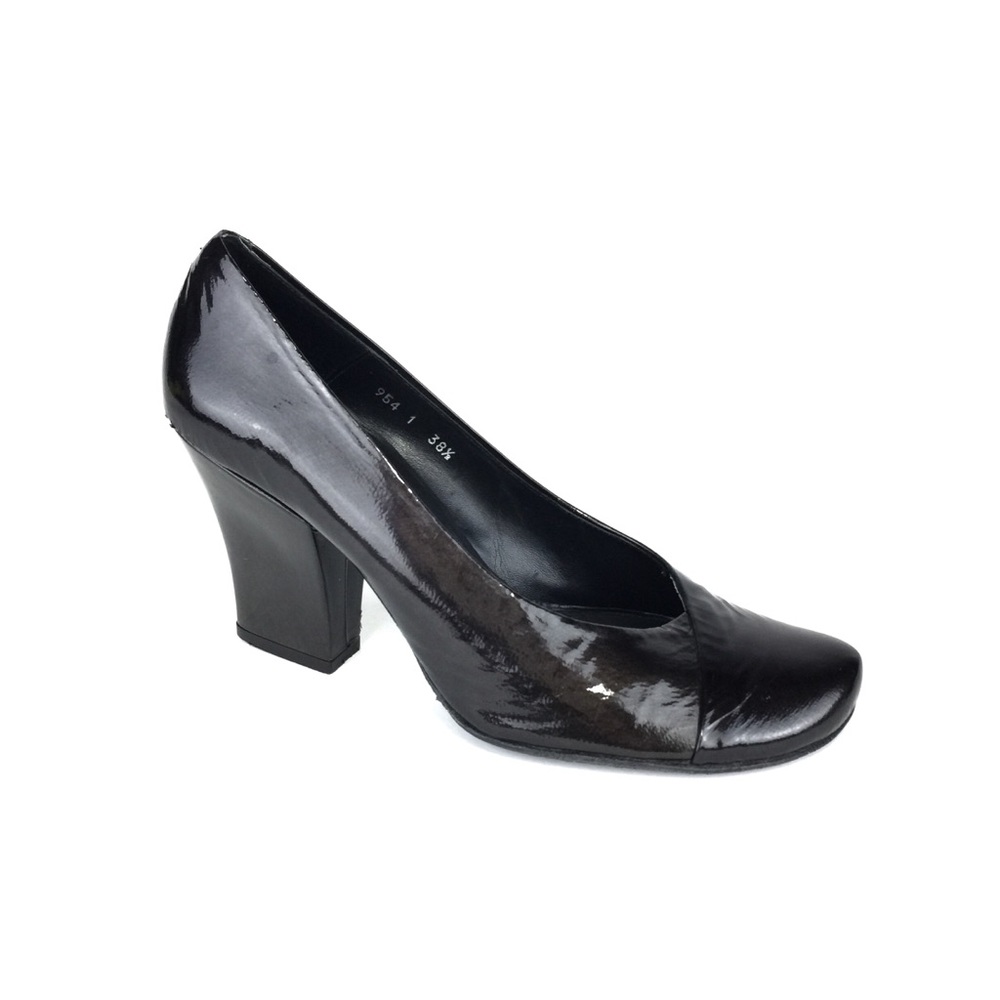 AUDLEY London Dark Green Patent Leather Pumps